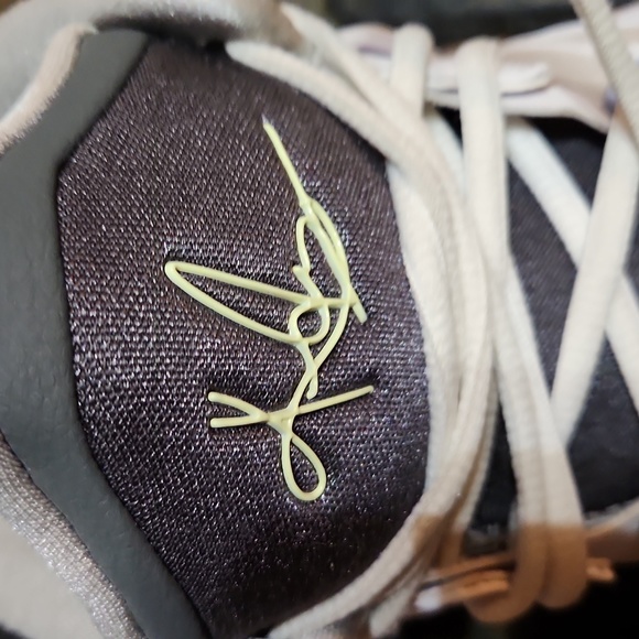 Nike Kyree Infinity 7 Youth - Picture 3 of 10